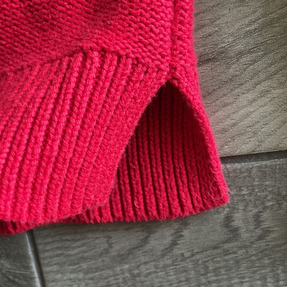 Womens Old Navy Sweater - Picture 6 of 12